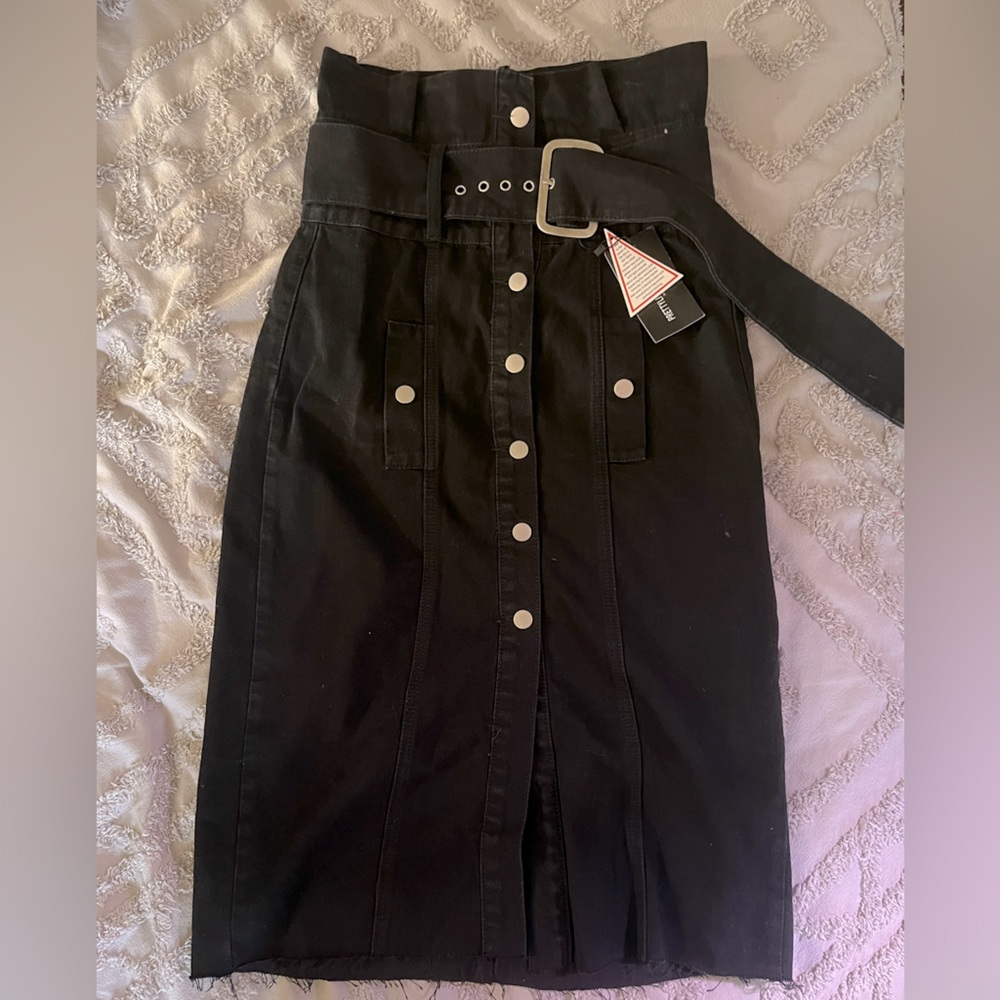 Snatched midi, black denim skirt, raw edge
